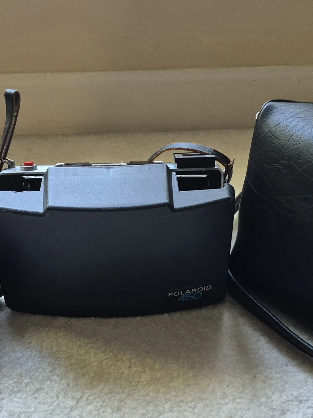 Polaroid 450 Automatic Land Camera in Black and Silver